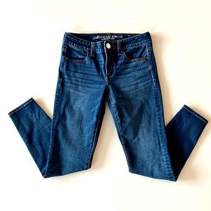 American Eagle Super Stretch X4 Jeans/Jegging in Size 2 Short/2P